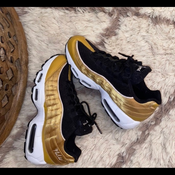 Nike Shoes - Women’s air max 95 (wheat gold black)